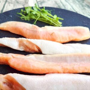頂級鮮嫩帶皮鮭魚肚肉條 500g（寬約3~5公分）﹍ 962-0081
